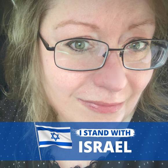 Meet your Posher, Connie - Picture 1 of 1